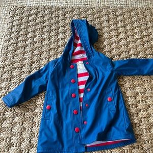 Hayley kids rain jacket. Boy or girl 4 T - navy and red